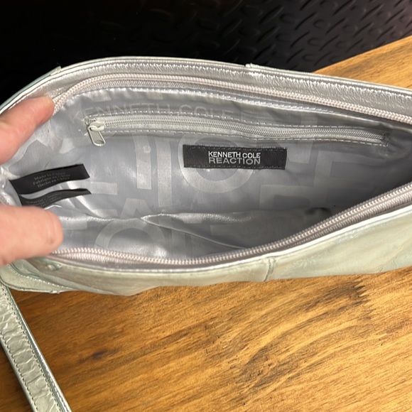 Kenneth Cole - Reaction mint green leather clutch - Picture 4 of 4